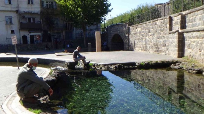 Havanın Soğumasıyla Anzele Suyunda Çocukların Yerini Balıklar Aldı