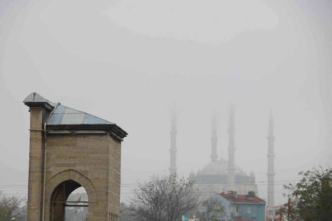 Sis Kartpostallık Görüntüler Oluşturdu