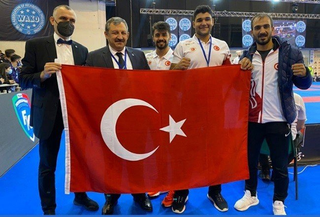 Etü’nün Gururu Oldular