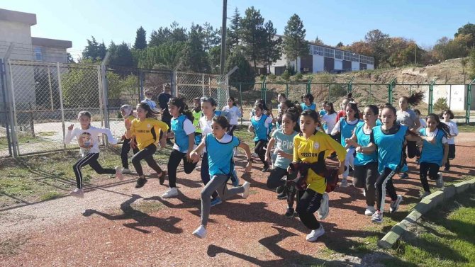 Gediz’de Cumhuriyet Koşusu