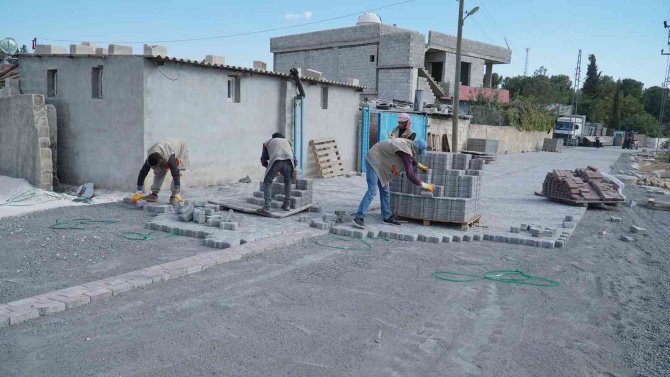 Haliliye Kırsalındaki 4 Mahallede Yol Çalışması Sürüyor