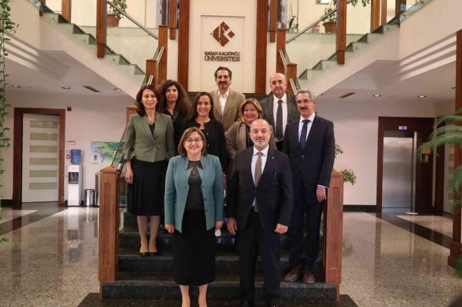 Hasan Kalyoncu Üniversitesi Ve Gaziantep Büyükşehir Belediyesi Arasında İş Birliği Protokolü