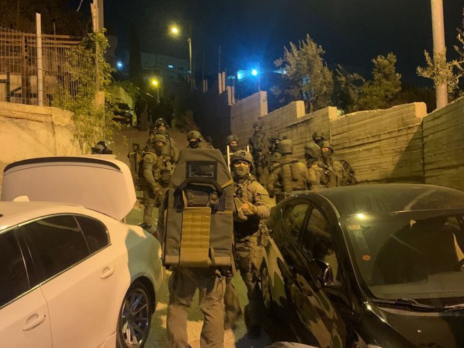 İ̇srail Askerleri, Kudüs’te 5 Filistinliyi Gözaltına Aldı