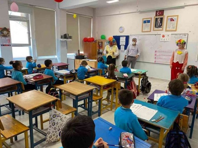 Okullarda Yüz Yüze Eğitim Devam Ediyor