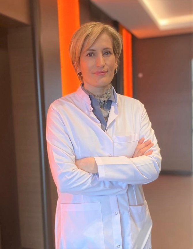 Göztepe Ve Karşıyaka Meme Kanserine Karşı Bir Araya Geldi