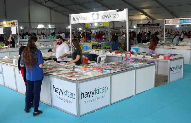 Osmaniye’de ‘Kitap Fuarı’ Kitapseverlere Kapılarını Açtı
