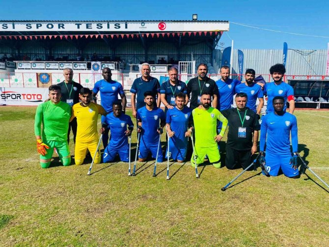 Şahinbey Ampute Futbol Takımı Kupaya Yürüyor