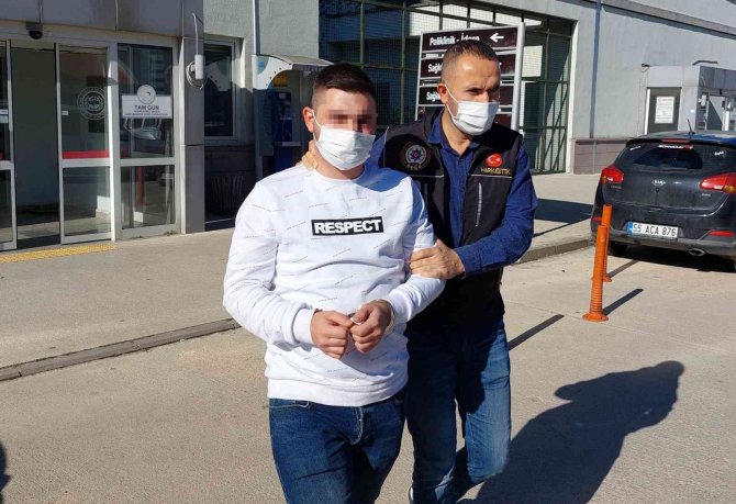 Bin 894 Adet Uyuşturucu Hapla Yakalandı