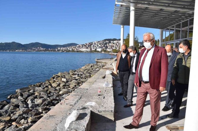 Belediye Tarafından Yaptırılan Balık Restoranı İnşaatı Sürüyor
