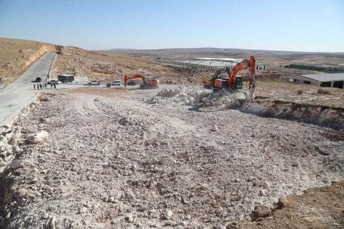 Şanlıurfa’da İşsiz Gençler İçin Ayakkabı Fabrikası Kuruluyor