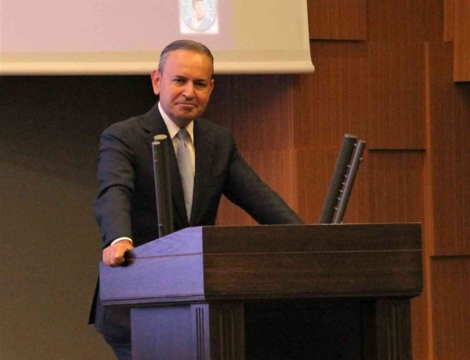 Pandeminin Etkisi Değerlendirildi: "Belki De 10-15 Yıl Sonra Anlayacağımız Bir Değişimin İçindeyiz"