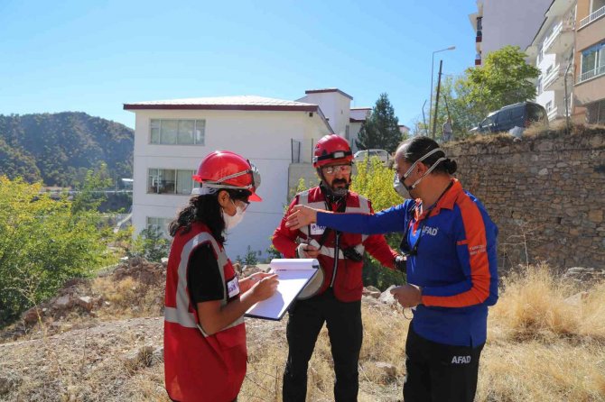 Tunceli’de Afad Gönüllüleri Ve Sivil Toplum Örgütleri Eğitiliyor