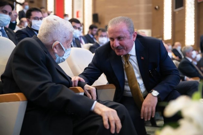 Tbmm Başkanı Şentop: “(Necmettin Erbakan) Liderliği Yürütecek Bütün Müktesebata Maddi, Manevi Anlamda Sahipti”