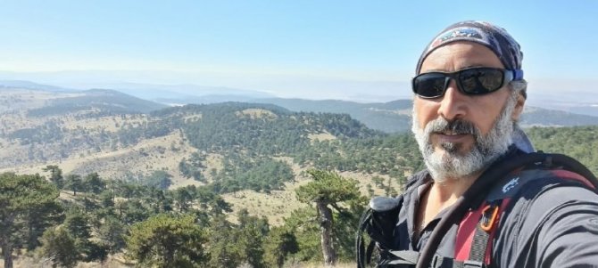 Türkiye’nin Tek Solo Alpinisti Türkmen Dağı’nın Zirvesine Çıktı