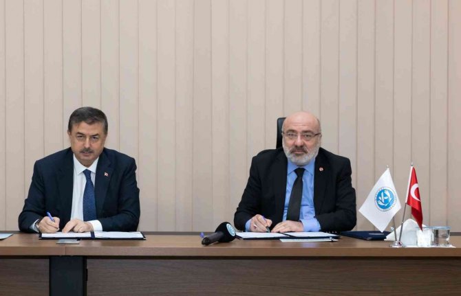 Yeşilhisar İ̇lçesi’nde Kayü’ye Ait Binanın Belediyeye Tahsis Protokolü Yapıldı