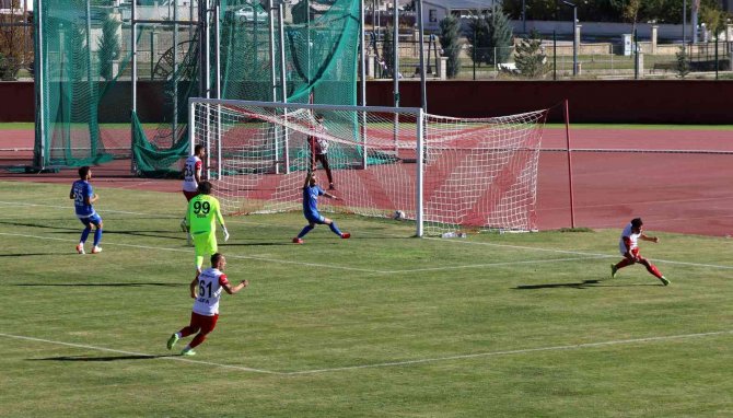 24erzincanspor Kendi Evinde Ankara Demirspor İle 1-1 Berabere Kaldı