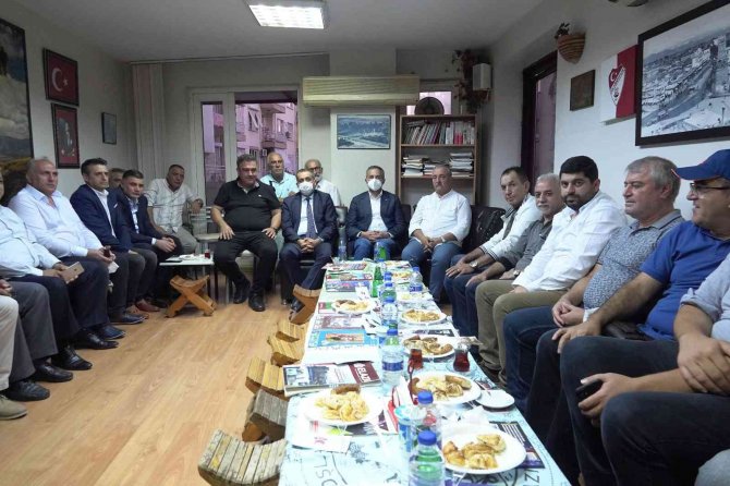 Etso Başkanı Asilhan Arslan, Antalya’da Elazığlı Vatandaşlarla Bir Araya Geldi