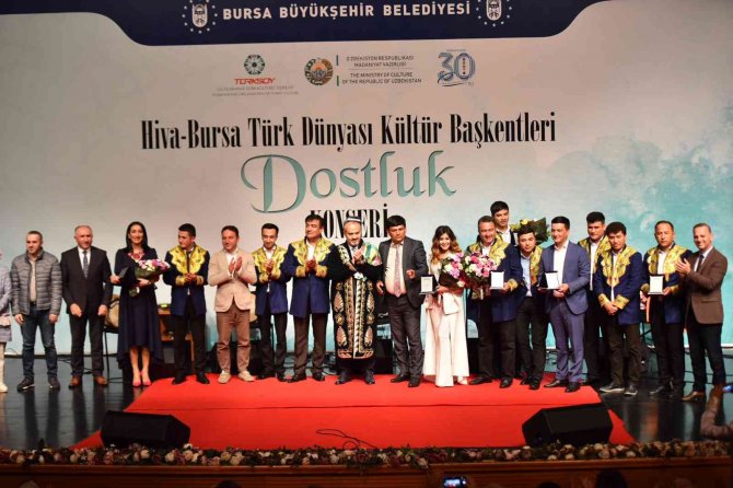 Türk Dünyası Ezgilerde Buluştu