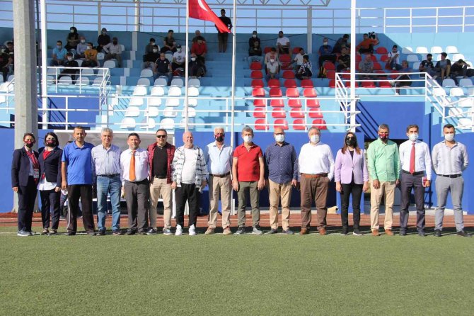 Genç Amatörler Sahne Aldı
