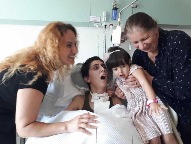 2 Çocuk Annesi Kadın, Estetik Ameliyatı Sonrası Yatağa Bağımlı Kaldı