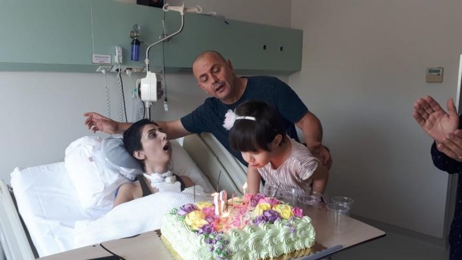 2 Çocuk Annesi Kadın, Estetik Ameliyatı Sonrası Yatağa Bağımlı Kaldı