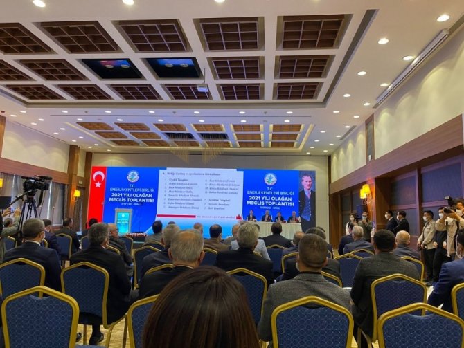 Başkan Akçadurak, ’Türkiye Enerji Kentler Birliği Toplantısı’na Katıldı