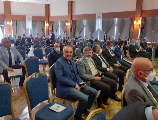 Başkan Akçadurak, ’Türkiye Enerji Kentler Birliği Toplantısı’na Katıldı