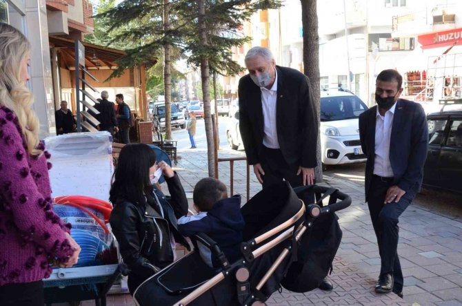 Başkan Bakkalcıoğlu’nun Esnaf Ziyaretleri Devam Ediyor
