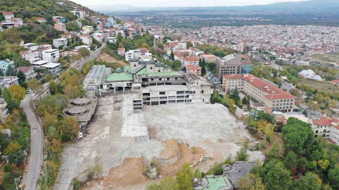Bursa Yüklerinden Arınıyor