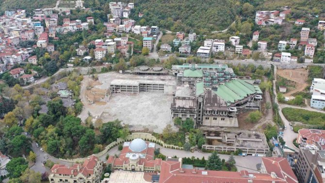 Bursa Yüklerinden Arınıyor