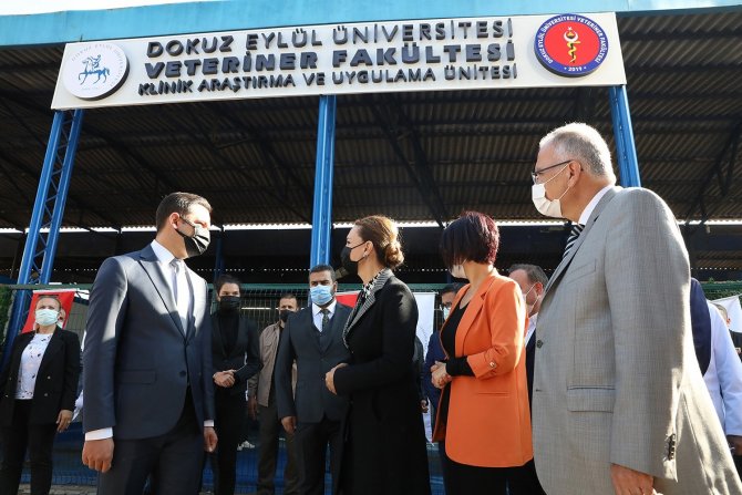 Deü’lü Veterinerler Beyaz Önlüklerini Giydi