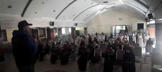 Kuran Kursu Öğreticilerine Proje Tanıtımı Yapıldı