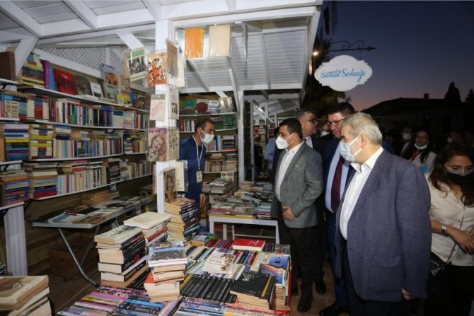 Kepez’in 3. Sahaf Festivali Kapılarını Açtı