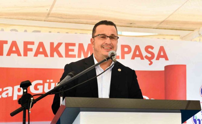 Mustafakemalpaşa’da Kitap Günleri Kapılarını Açtı