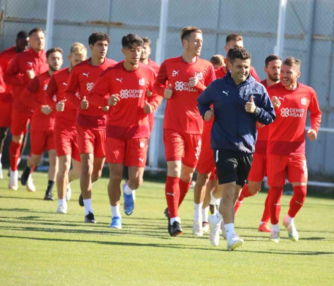 Sivasspor, Adana Demirspor Maçına Hazır