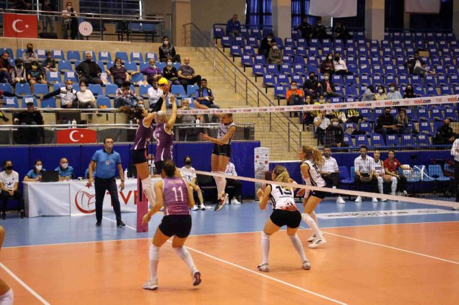 Sultanlar Ligi: Aydın Büyükşehir Belediyespor: 3 - Kuzey Boru: 0