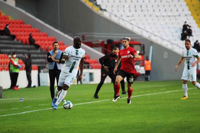 Süper Lig: Gaziantep Fk: 0 - Giresunspor: 0 (İ̇lk Yarı)