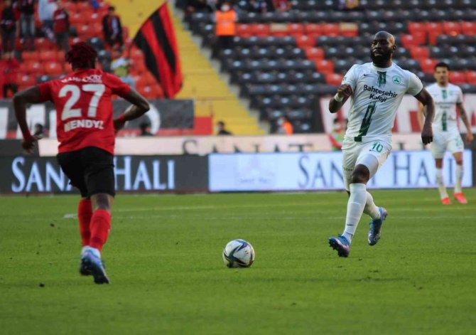 Süper Lig: Gaziantep Fk: 0 - Giresunspor: 0 (İ̇lk Yarı)