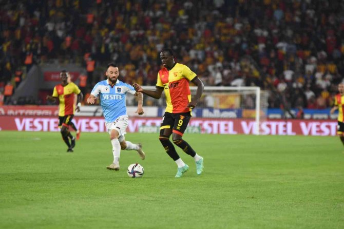 Süper Lig: Göztepe: 0 - Trabzonspor: 1 (Maç Sonucu)