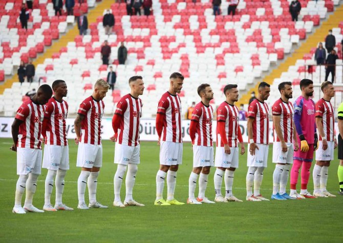 Sivasspor Sahasındaki Yenilmezlik Serisini 5’e Çıkartmak İstiyor