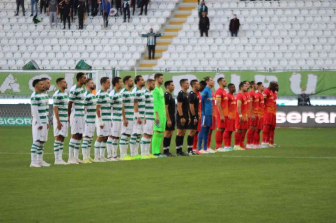 Süper Lig: Konyaspor: 2 - Kayserispor: 0 (İ̇lk Yarı)