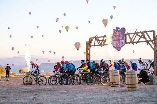 Red Bull Dawn Till Heyecanı Kapadokya’da Başladı