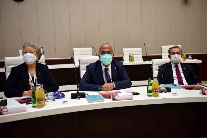 Üniversitelerarası Kurul İ̇stişare Toplantısı Manisa’da Yapıldı