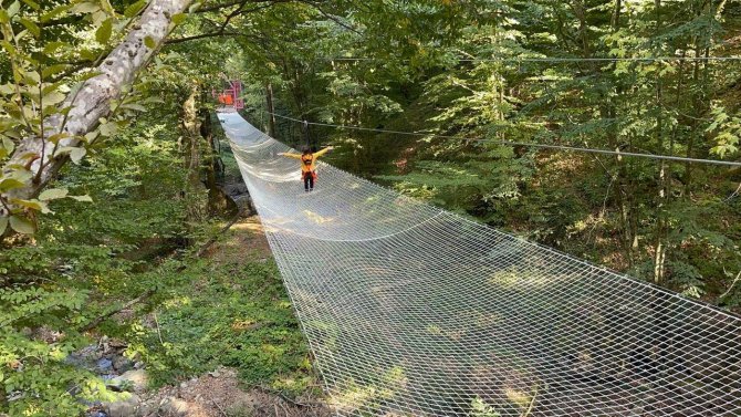 Sudüşen Şelalesi Arap Turizminin Gözdesi