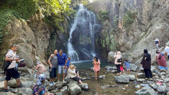 Sudüşen Şelalesi Arap Turizminin Gözdesi