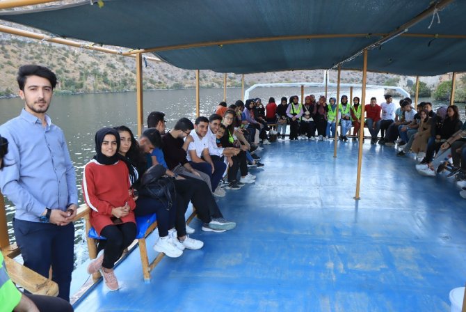 Şanlıurfalı Gençler Halfeti’yi Gezdi