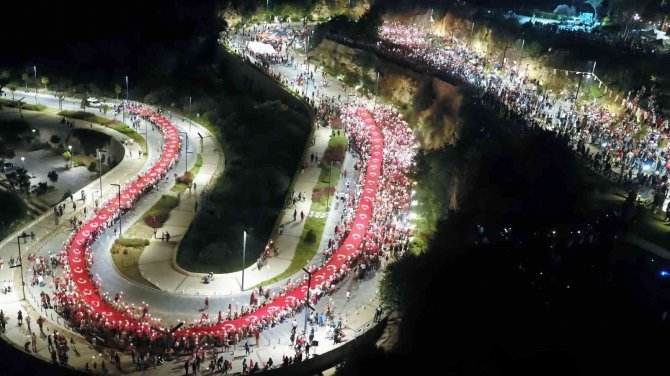 Büyükşehir’den Cumhuriyet’in 98. Yılına Coşkulu Kutlama