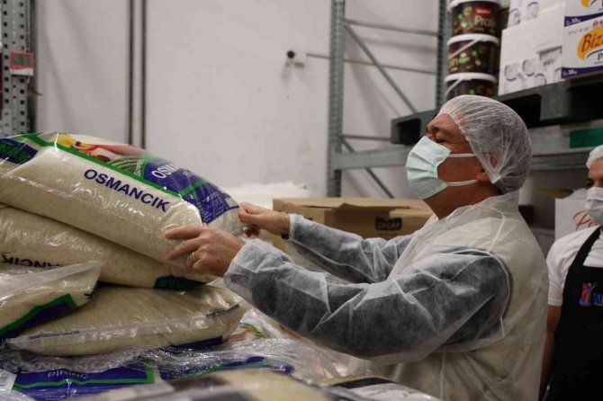 100 Kişinin Hastanelik Olmasının Ardından Jet Denetim: 5 Yemek Fabrikasına Ceza Yağdı