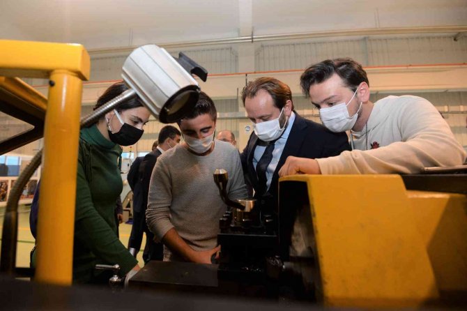 Bursa İ̇l Milli Eğitim Müdürü Serkan Gür Butgem’i Ziyaret Etti