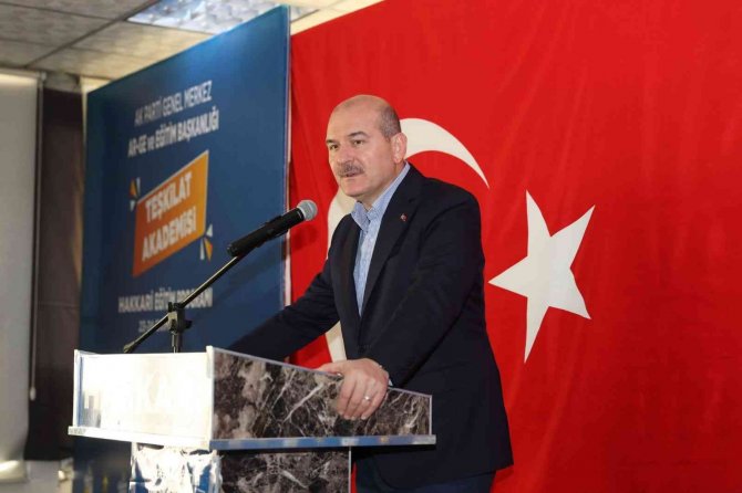 Bakan Soylu: "Tayyip Erdoğan Sizi Yine Çırak Çıkartacak"